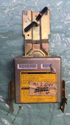 1991-1992 Infiniti Q45 air bag module 2855565U00.