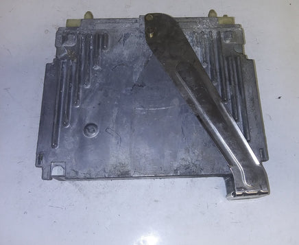 P09442482 ecm ecu computer 1995 Volvo 850