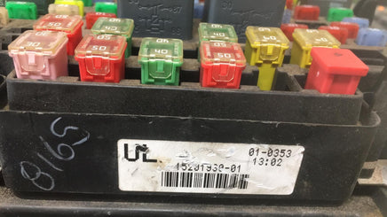15201930-01 Cadillac CTS Sierra or Silverado fuse box control module