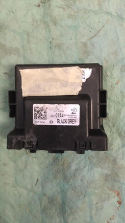 2017 Cadillac XT5 module 13510744