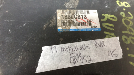 1860C813 Mitsubishi Outlander ecm ecu computer  2017