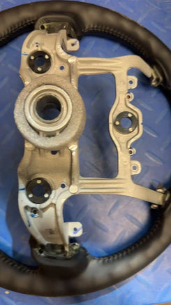 56113-3Y000 Hyundai Elantra 2008-2014 Steering Wheel  **NEW**