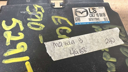 L5E7 18 881B Mazda 3 Mazda3  ecm ecu computer