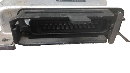 75 32 146 Saab 900 1986 ecm ecu computer