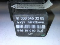 003 545 32 05 Mercedes C280 1994-1997 kickdown relay