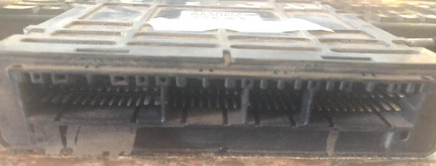 MR507086 Mitsubishi Mirage 1999  Engine control module computer