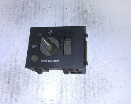 1995-1999 Chevy or GMC headlight lamp switch GM15741153