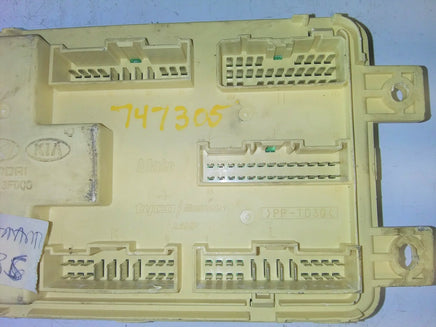 91950-3F000 Kia Amanti 2004-2006 fuse junction box
