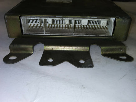 MD161840 ECM ECU computer 1990-1991 Mitsubishi Galant