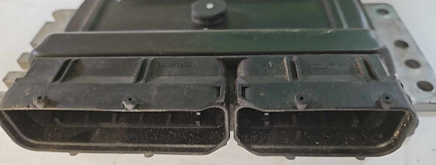MEC83-560 Nissan Armada 2005 ecm ecu computer