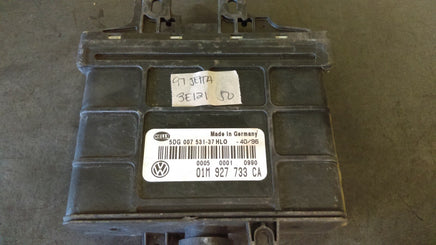 01M 927 733 CA TCM transmission computer 1997 VW Jetta