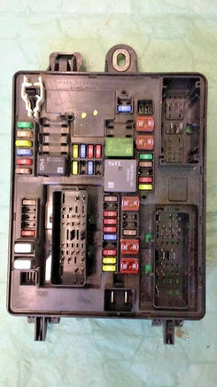2010 Cadillac SRX  fuse junction box 20861267_01