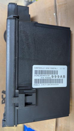 1-04692999AB Sebring or Avenger TIPM fuse junction box  1-04692999AB **NEW**
