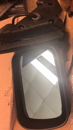 black left power mirror fits 1999-2006 BMW 3 series sedan BM1320117 *NEW