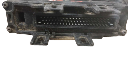 01M 927 733 MT Volkswagen Jetta ecm ecu computer 2005