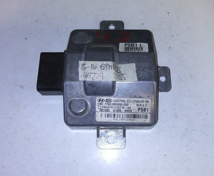 88899B1000 pre seat belt module computer 2015-2016 Hyundai Genesis