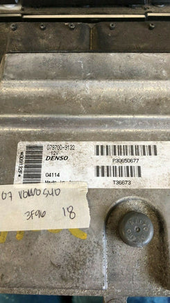 P30650677 Volvo S40 2004-2007 ECM ECU computer