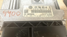 07K 906 055 AK ecm ecu computer 2012 VW Passat