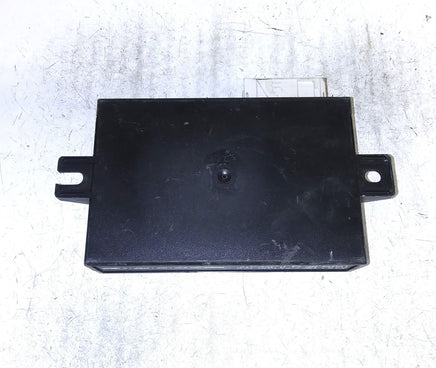 65.71-8 352 766 BMW 325i or 328i 1994-1999 Cruise control module