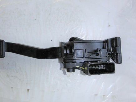 2010-2016 Cadillac SRX gas pedal accelerator 25 890 519