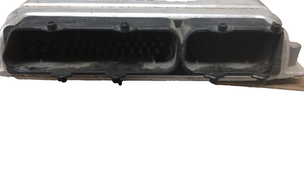 8D0 907 557 P VW Passat 1998-2000 ecm ecu computer