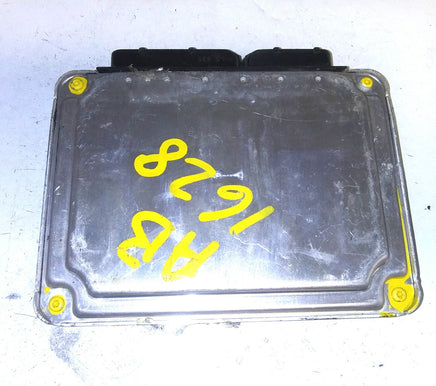 06A 906 032 RE ecm ecu computer 2005-2007 Volkswagen VW Jetta or Golf