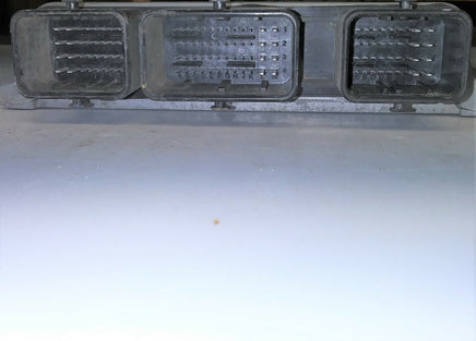2014-2016 Nissan Versa ecm ecu computer NEC001-834
