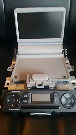 39460-S9V-A011-M1 Honda Pilot 2003-2005 light fern DVD player monitor   **NEW**
