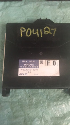 2011-2013 Toyota Sienna multiplex relay module 89221-08070