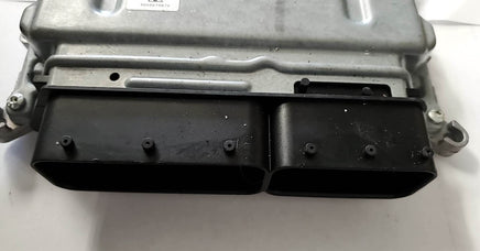 7PP.915.022.G Porsche Cayenne 2015 ecm ecu computer
