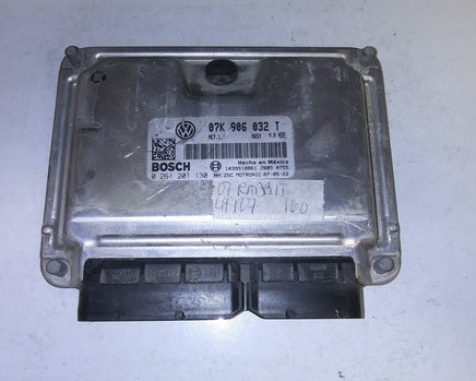 07K 906 032 T ecm ecu computer 2007 Volkswagen VW Rabbit