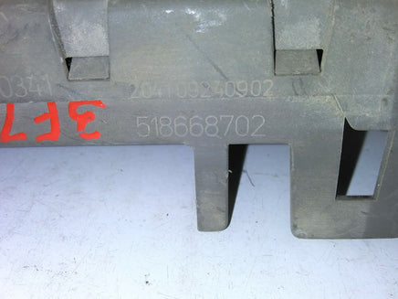 518668702 Land Rover Freelander 2002-2003 fuse junction box