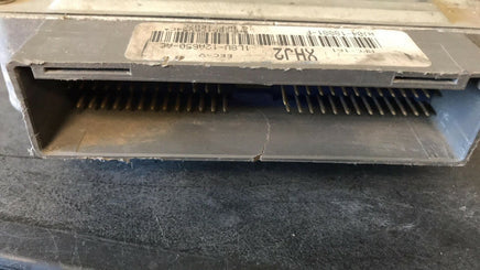 1L8U-12A650-AC ecm ecu computer Ford Escape 2002 **TESTED**