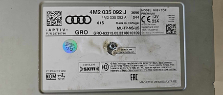 4M2 035 092 J Audi A8 or S8 2021-2023 radio receiver control module