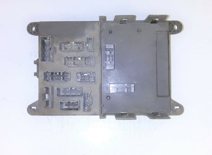 518668702 Land Rover Freelander 2002-2003 fuse junction box