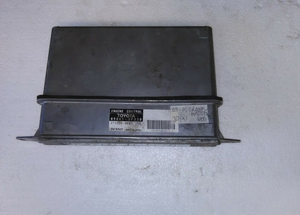 2003-2005 Toyota Crown ecm ecu computer 89661-3F330