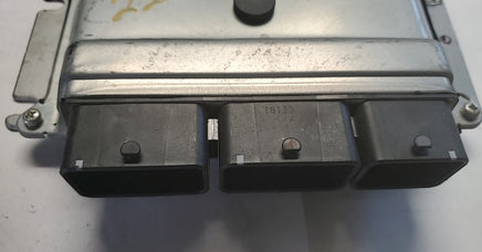 Nissan ecu ecm computer NEC037-626