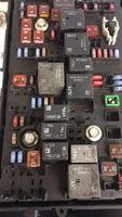2014 Cadillac XTS fuse junction box 23499388_01