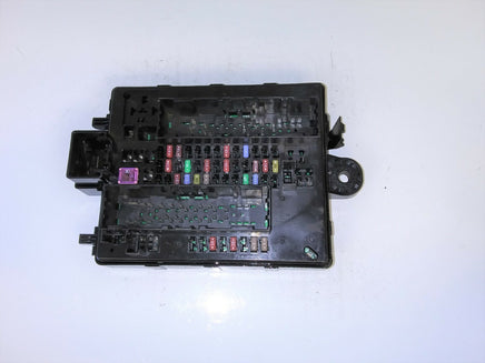 84281614 Chevy Traverse or Enclave 2018-2020 fuse relay box