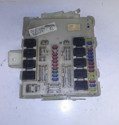 284B6ZC00A fuse junction box 2004-2007 Nissan Titan or Pathfinder - Swan Auto