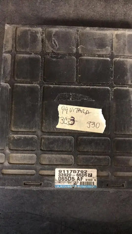 1999 Suzuki Vitara ecm ecu computer 33920-65D57