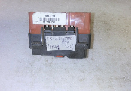 22697019 Pontiac Grand Am 2003-2005 fuse junction box