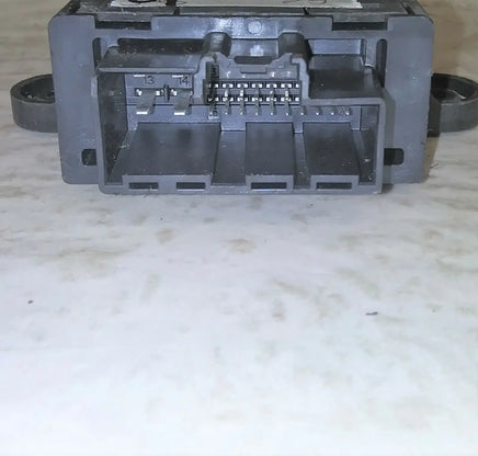 2013-2016 Ford Fusion door module DG9T 14B534 CA