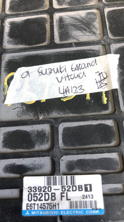 2001 Suzuki Grand Vitara ecm ecu computer 33920-52DB1
