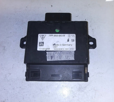 7PP.959.663.B voltage converter 2014 Porsche Panamera