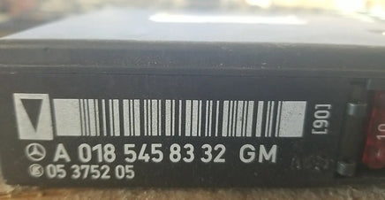 1994-1995 Mercedes 190 body control module computer A 018 545 83 32