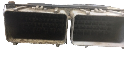P05033120AC Chrysler PT Cruiser ecm ecu 2001 computer