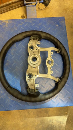 56113-3Y000 Hyundai Elantra 2008-2014 Steering Wheel  **NEW**