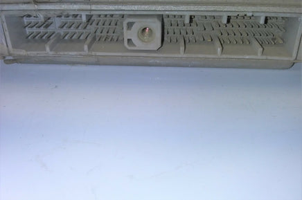 MECM-W735 ecu ecm computer 2002 Nissan Xterra