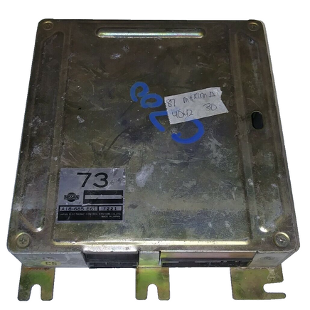 A18-685 E61 Nissan Maxima 1987 ecm ecu computer